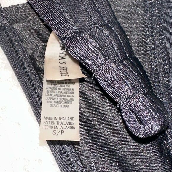 VICTORIA’S SECRET Gold embellished Very Sexy padded bikini top sz S/P - Picture 9 of 11